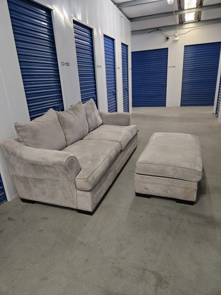 Couch In Good Conditions $200 With Ottoman