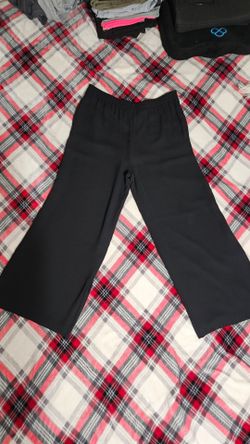 Womens pants size 6