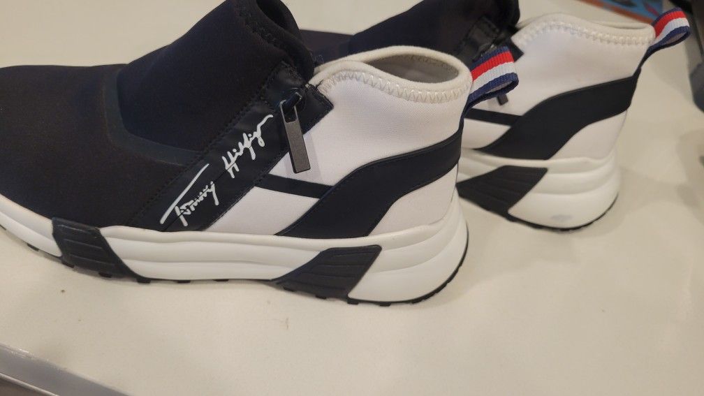 Tommy Hilfiger