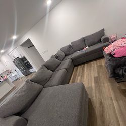 Sectional/Sofa