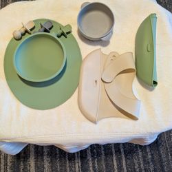 UpwardBaby Baby Led Weaning Supplies - Suction Plate, Bowl, Utensils & Bibs