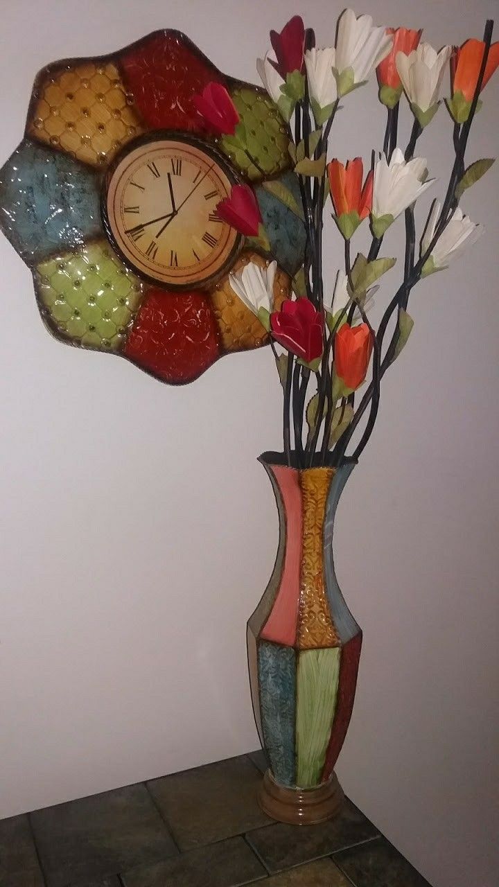 Wall clock and matching vase