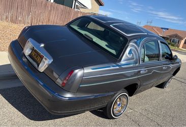 2001 Lincoln Town Car