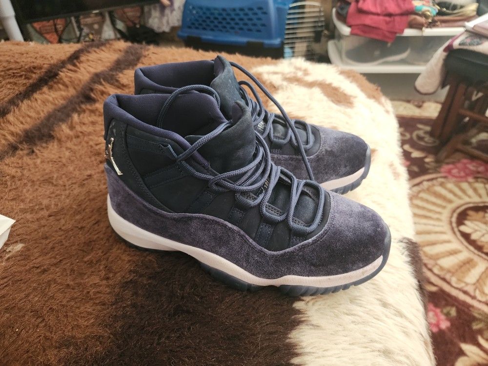 jordans 11 womens size 8.5