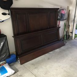Cal King Head Board , Foot Board and Side Rails . Ashley furniture Collection.