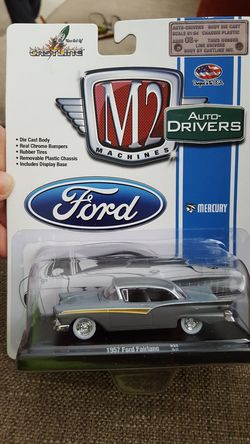 M2 Machines 1957 Ford Fairlane 1/64