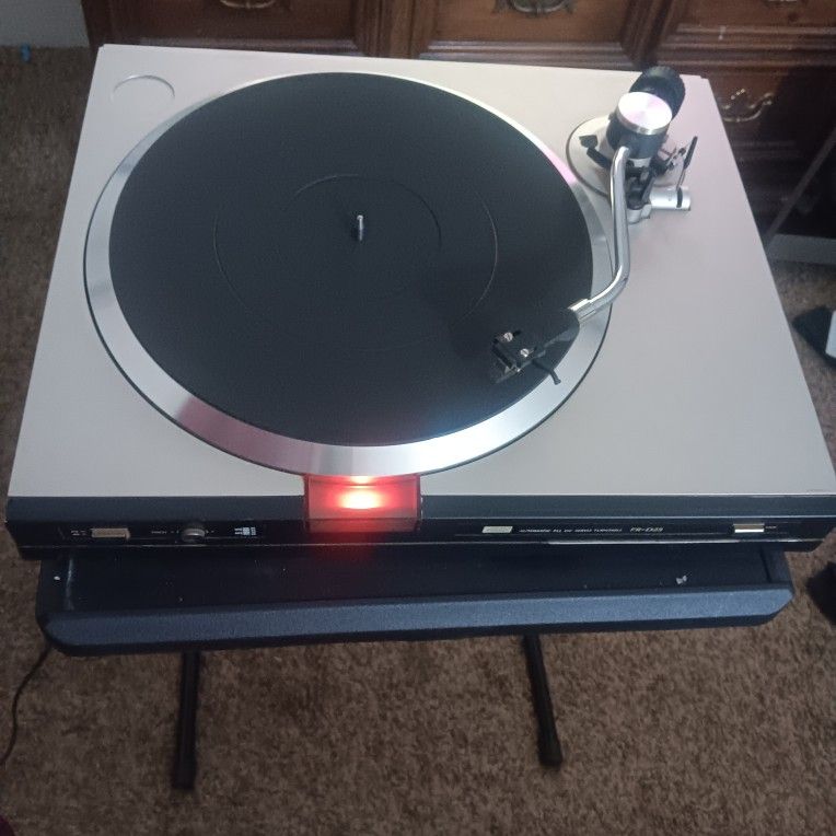 Sansui Turntable FR-D25
Auto Return Vinyl Record Player