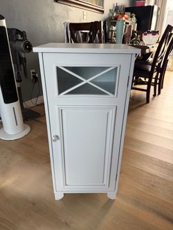 Dawson Floor Cabinet With 1 Door