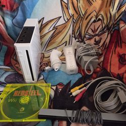 White Nintendo Wii Console with 1 Game