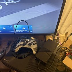 XBOX ONE game system digital only with 1 wired controller READ!