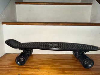 Black penny board