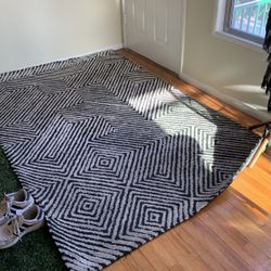 Black And White Rug