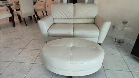 2pc Love Seat & Ottoman
