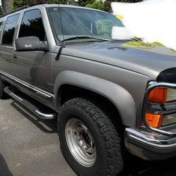 1999 GMC Suburban
