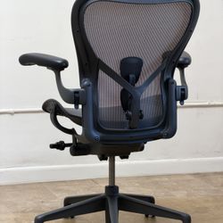 Herman Miller Remastered Aeron Fully Loaded PostureFit SL Size C Office Gaming Chair
