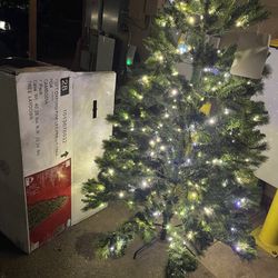 New 7.5 Christmas Tree