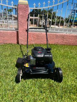 Murray
20 in. 125 cc Briggs & Stratton Walk Behind Gas Push Lawn Mower with 4 Wheel Height Adjustment and Prime 'N Pull Start