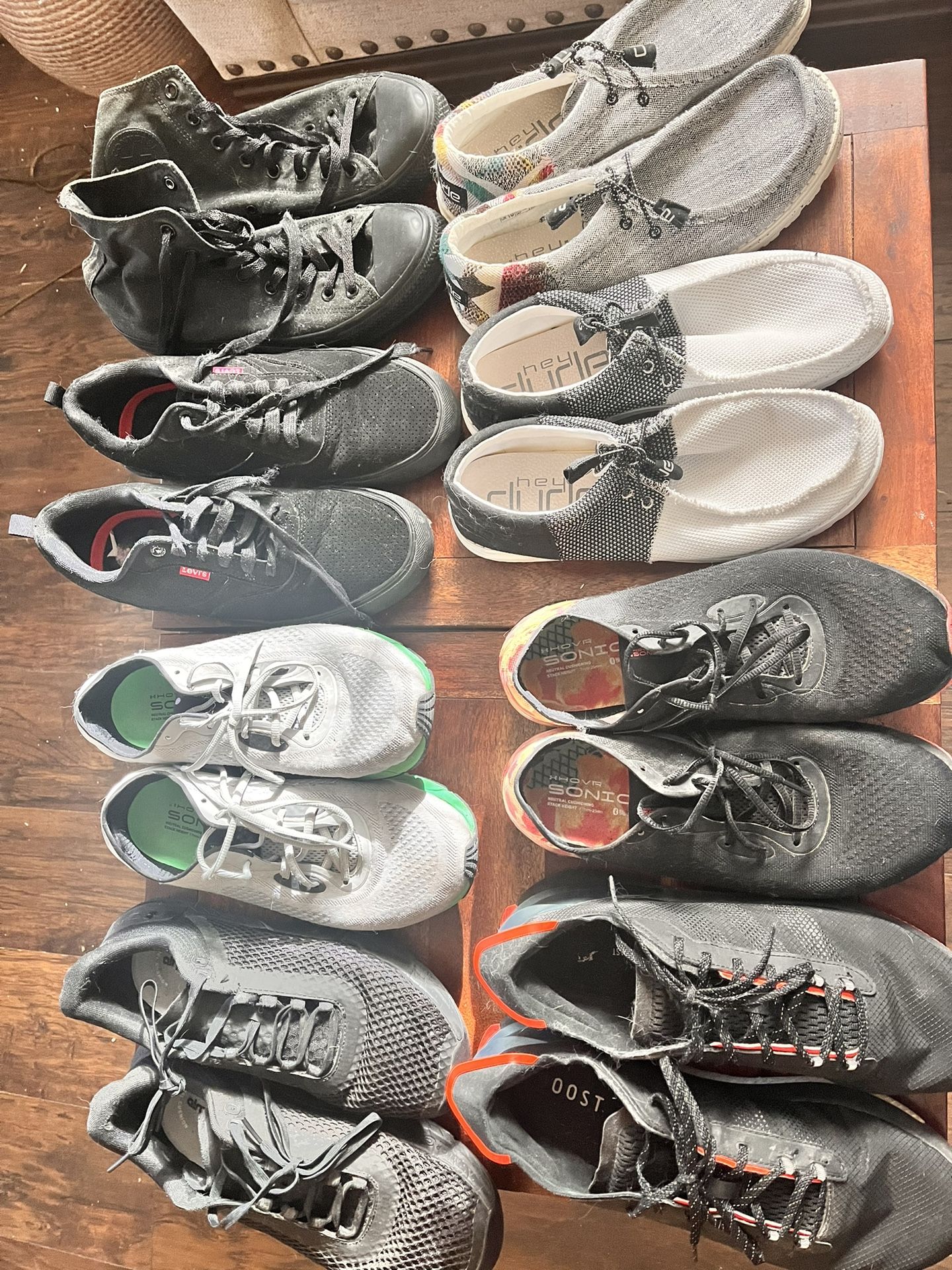 8 Pairs Of Tennis
