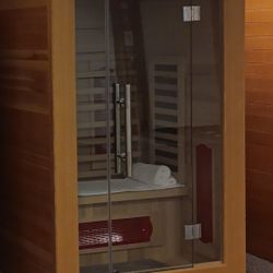 2 Person Sauna  For 2600 W Free Install And Free Deluvery 