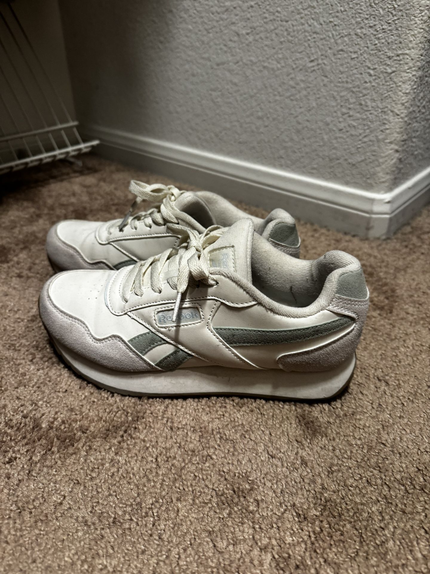 7.5 Women’s Reebok