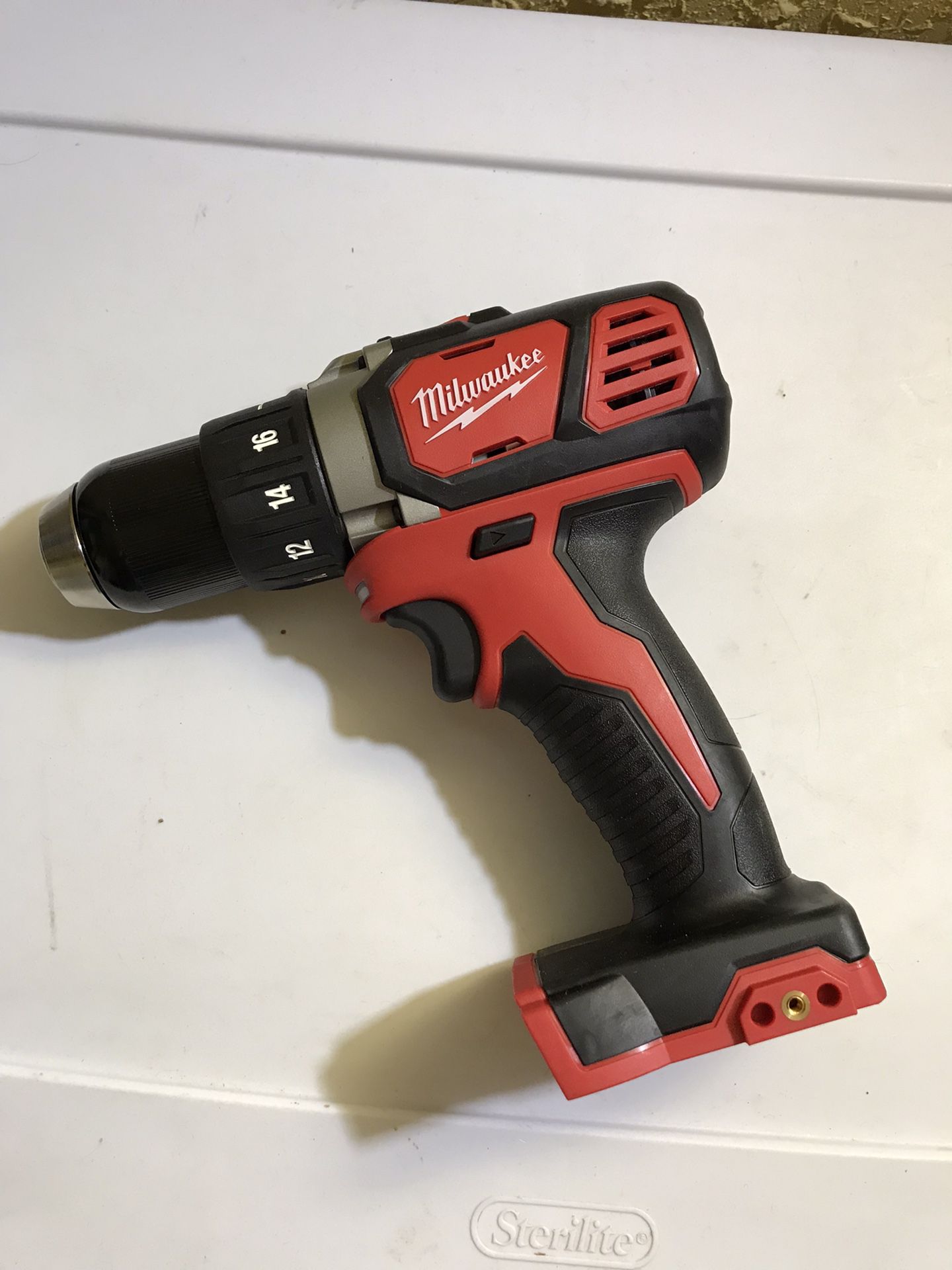 New, milwaukee  18v Drill 15 speeds(tool only)