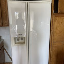 Kitchen aid Built In Refrigerator 
