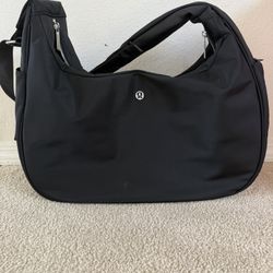 Lululemon City Essentials Oversized Bag