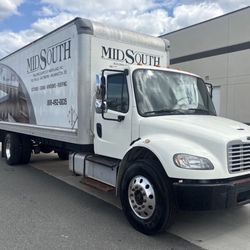 2015 Freightliner Cummins engine 103k Miles 