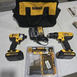 $200 FIRM PRICE Dewalt 20V MAX Cordless 2 Tool Combo Kit with (2) 20V Batteries, Charger, bag & a titanium nitride coated drill bit set.
