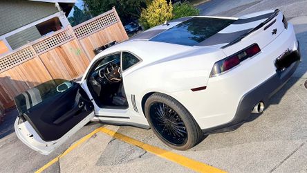 2014 Chevrolet camaro 128 k miles