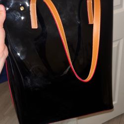 Arcadia Purse Worth $150 Located In Moreno Valley