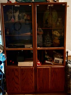 Entertainment center
