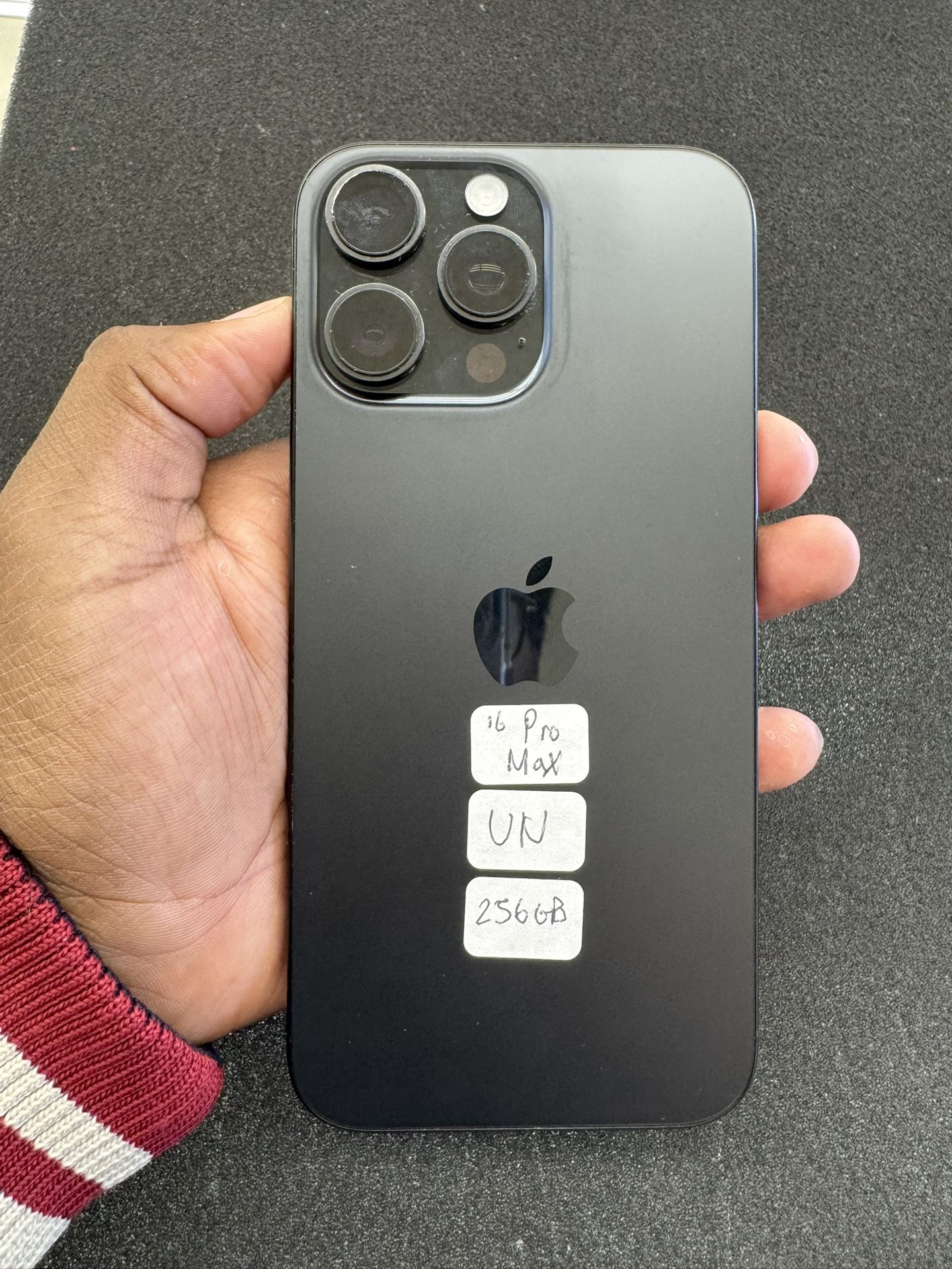 iPhone 16 Pro Max | 256GB | Factory Unlocked