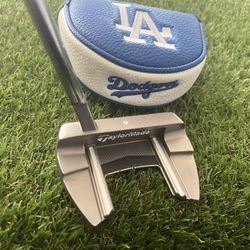 Taylor Made MO-32 Series Mallet Putter , 35 Inch💰 $65. obo