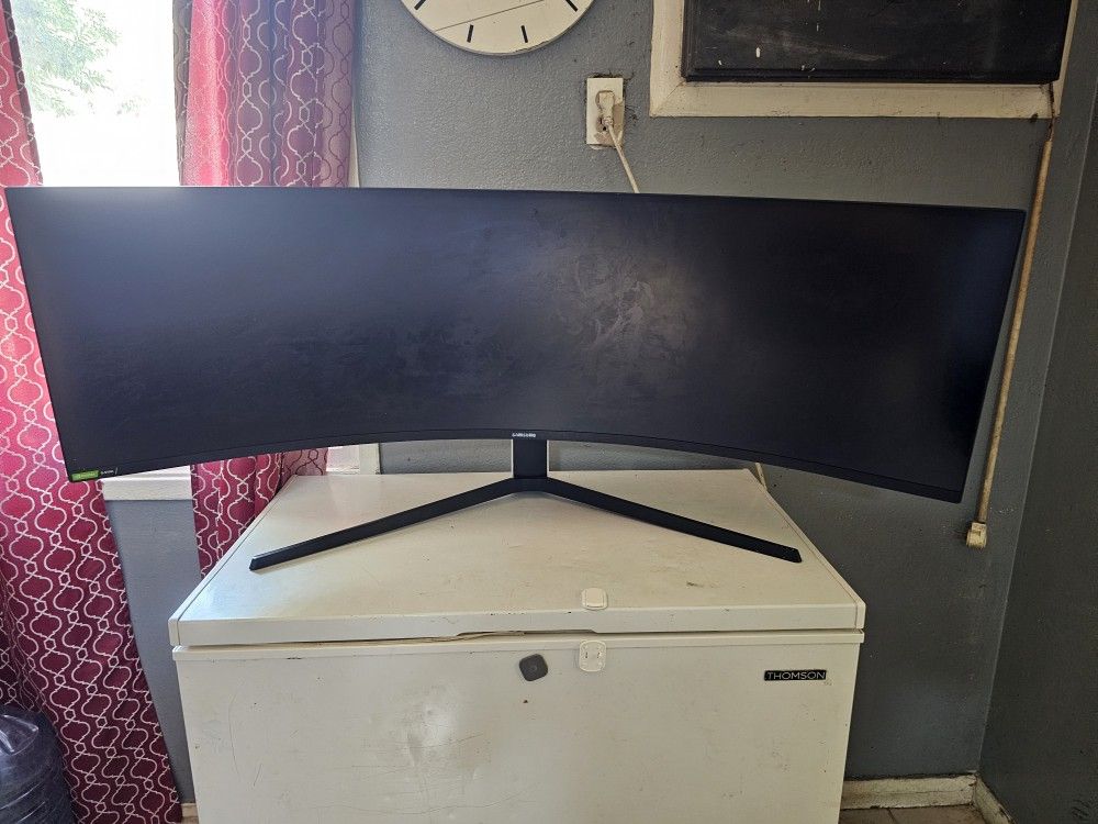 SAMSUNG Odyssey G9 49"