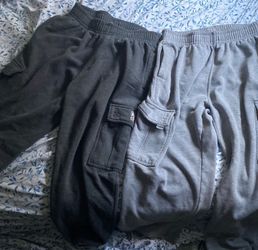 Pro club sweat pants  (look description)
