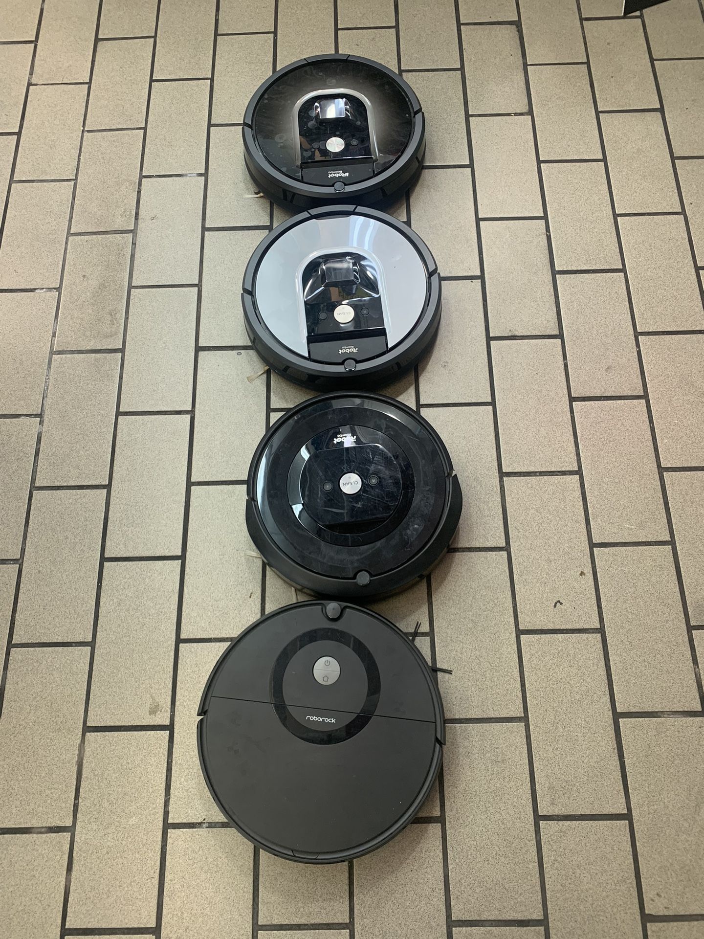 iRobot Roomba 980 Smart Robot Vacuum Cleaner + Three More