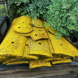 22 Parking Lot Speed Bumps Strips Nubs Rumble Strips $150