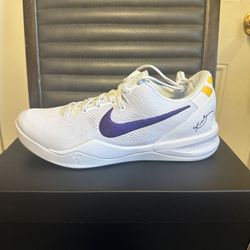 Brand new Nike Kobe 8 Protro Lakers Home size 9.5 with box 