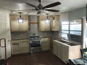 Custom Cabinets And Doors 