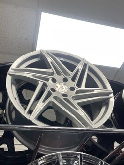 20" 5x114.3 wheels for Acura TL & Honda Civic Vehicle Fitment: Stop driving around on tiny factory rims that look entirely lost inside your wheel wel