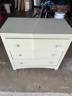 Baby/Kid Dresser