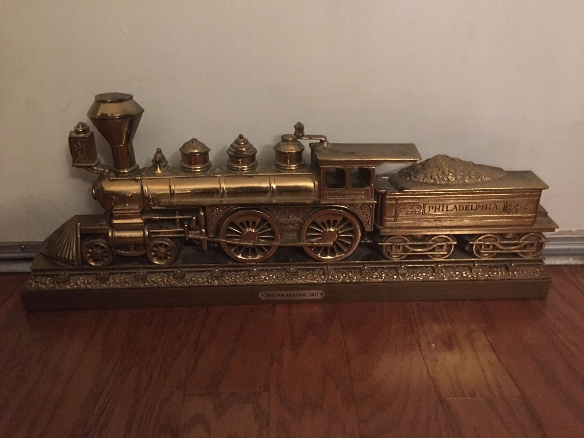 Train, Engine , Wall , Railroad , Locomotive,Philadelphia