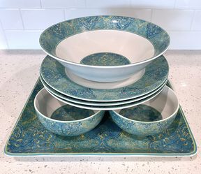 9 Piece WESTBURY COURT Dish Set