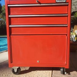 Toolbox with Wheels and Key
