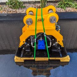 Excavator / Backhoe Compactor Attachment | NEW HMB02