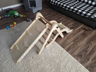 Kids slide and climb toy
