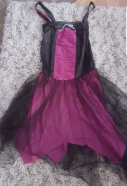 Halloween Girl Costume Vampire girl. 10-12