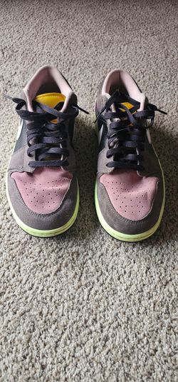 Nike SB Dunk Low Sneakers