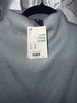 Silver Ribbed Knit Top, Size M